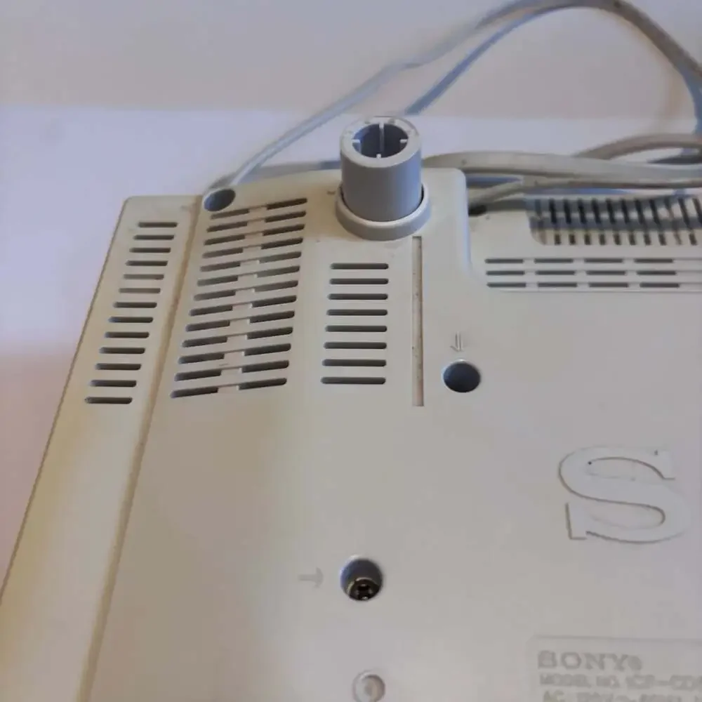 Sony yellowing staining